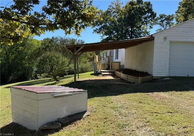Photo 2 of Manufactured home for sale at 302 Queens Way, Randleman, NC 27317 | MLS# 1239941 | Listing updated on 2026-10-23
