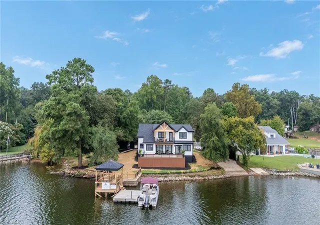 Photo 3 of Single family home for sale at 216 Lake Pines Ln, Lexington, NC 27292 | MLS# 1235284 | Listing updated on 2026-09-11