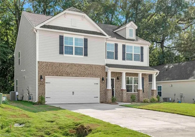 Photo 1 of Single family home for sale at 2702 Luxborough Ln, Mebane, NC 27302 | MLS# 1233541 | Listing updated on 2026-09-17