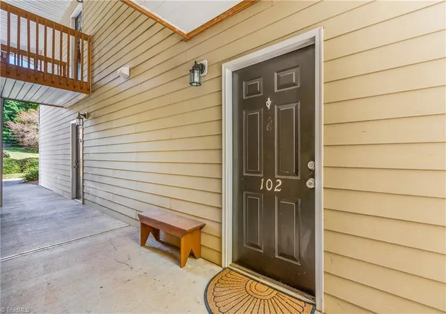 Photo 3 of Single family home for sale at 1905 Crest Holw Dr #102, Winston Salem, NC 27127 | MLS# 1235046 | Listing updated on 2026-09-11