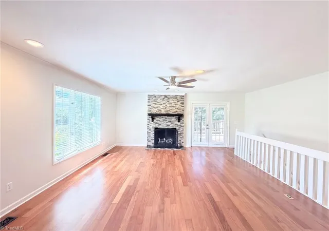 Photo 3 of Single family home for sale at 200 Ridgelea Ct, Winston Salem, NC 27104 | MLS# 1235136 | Listing updated on 2026-09-10