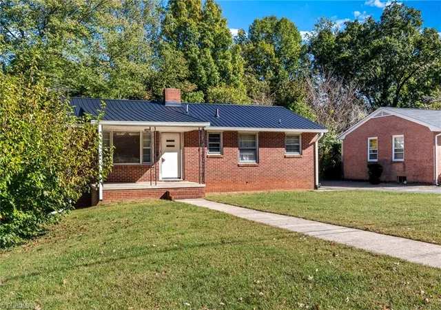 Photo 1 of Single family home for sale at 1409 Irving St, Winston Salem, NC 27103 | MLS# 1239009 | Listing updated on 2026-10-27