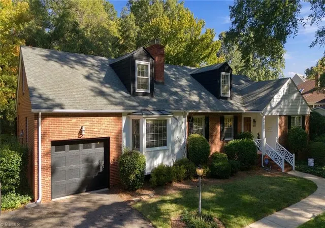 Photo 3 of Sale Pending at 2011 Georgia Ave, Winston Salem, NC 27104 | MLS# 1239691 | Listing updated on 2026-10-26