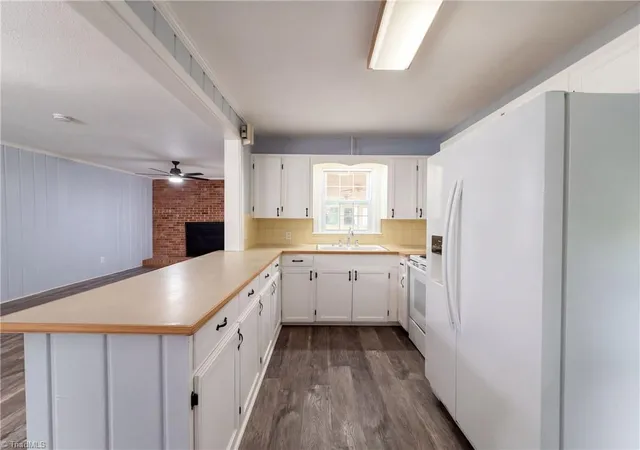 Photo 2 of Single family home for sale at 331 Burkewood Dr, Winston Salem, NC 27104 | MLS# 1237172 | Listing updated on 2026-10-28