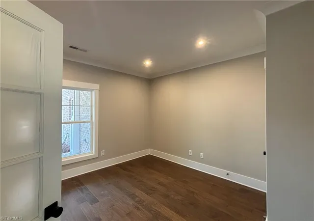 Photo 4 of Single family home for sale at 191 Green Forest Ct, Winston Salem, NC 27107 | MLS# 1233164 | Listing updated on 2026-10-07