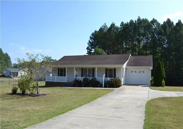 Photo 3 of Single family home for sale at 130 Lemons St, Stoneville, NC 27048 | MLS# 1235615 | Listing updated on 2026-09-15
