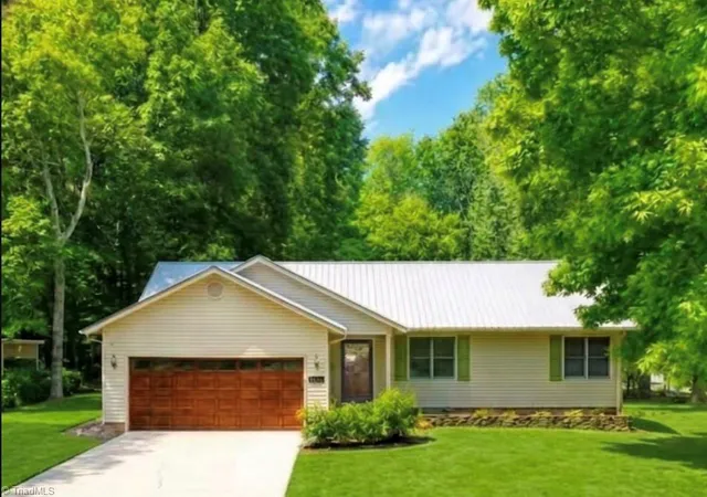 Photo 1 of Single family home for sale at 1848 Woodglo Dr, Asheboro, NC 27205 | MLS# 1234137 | Listing updated on 2026-09-28