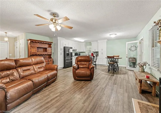 Photo 4 of Single family home for sale at 1848 Woodglo Dr, Asheboro, NC 27205 | MLS# 1234137 | Listing updated on 2026-09-28