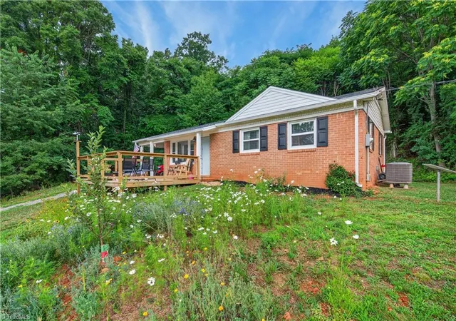 Photo 4 of Single family home for sale at 1917 Bull Mountain Rd, Stuart, VA 24171 | MLS# 1235571 | Listing updated on 2026-09-14