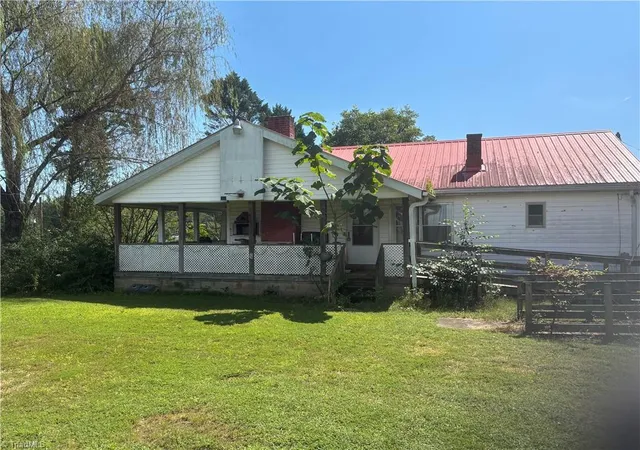 Photo 2 of Single family home for sale at 2520 Windy Ridge Rd, North Wilkesboro, NC 28659 | MLS# 1235202 | Listing updated on 2026-09-10
