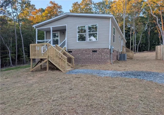 Photo 1 of Sale Pending at 1430 Pineview Rd, Randleman, NC 27317 | MLS# 1238366 | Listing updated on 2026-10-24