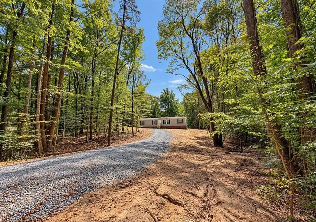 Photo 2 of Manufactured home for sale at 211 Paul Workman Rd, Lexington, NC 27292 | MLS# 1236478 | Listing updated on 2026-09-22