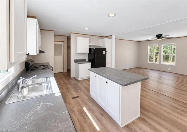 Photo 4 of Manufactured home for sale at 211 Paul Workman Rd, Lexington, NC 27292 | MLS# 1236478 | Listing updated on 2026-09-22