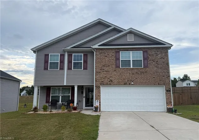 Photo 1 of Single family home for sale at 192 Sparrow Ln #7, Lexington, NC 27295 | MLS# 1235498 | Listing updated on 2026-10-04