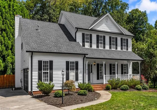 Photo 2 of Sale Pending at 1373 Salem Xing Rd, Kernersville, NC 27284 | MLS# 1234672 | Listing updated on 2026-09-09