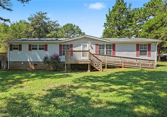 Photo 1 of Manufactured home for sale at 530 Gladstone Rd, Mocksville, NC 27028 | MLS# 1235279 | Listing updated on 2026-09-12