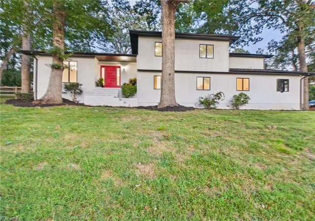 Photo 34 of Single family home for sale at 3750 11th Street Ne, Hickory, NC 28601 | MLS# 1234282 | Listing updated on 2026-09-07