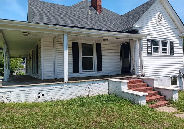 Photo 2 of Single family home for sale at 536 Monroe St, Eden, NC 27288 | MLS# 1235109 | Listing updated on 2026-09-10