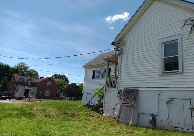 Photo 4 of Single family home for sale at 536 Monroe St, Eden, NC 27288 | MLS# 1235109 | Listing updated on 2026-09-10