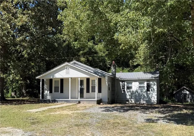Photo 1 of Sale Pending at 1256 Browns Ml Rd, Robbins, NC 27325 | MLS# 1238095 | Listing updated on 2026-10-24