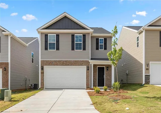 Photo 1 of Single family home for sale at 620 Beechwood Cir, Thomasville, NC 27360 | MLS# 1234209 | Listing updated on 2026-09-04