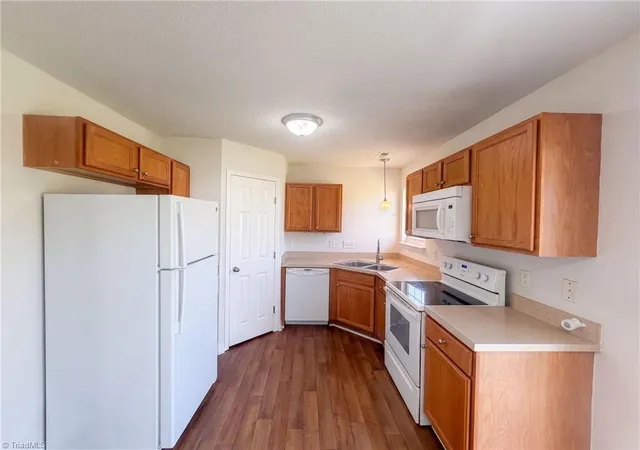 Photo 2 of Single family home for sale at 6008 White Chapel Way, Greensboro, NC 27405 | MLS# 1236099 | Listing updated on 2026-10-07
