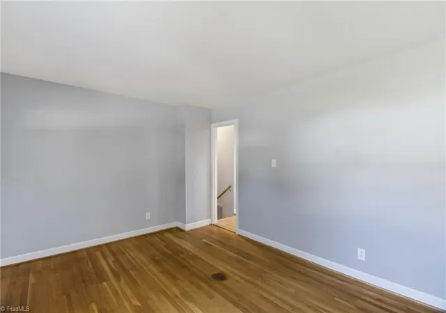 Photo 3 of Single family home for sale at 201 Wedgewood Dr, Jamestown, NC 27282 | MLS# 1234663 | Listing updated on 2026-09-16