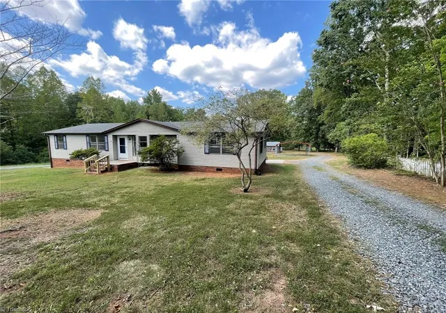 Photo 1 of Sale Pending at 1041 Brooks Rd, Reidsville, NC 27320 | MLS# 1234247 | Listing updated on 2026-09-18