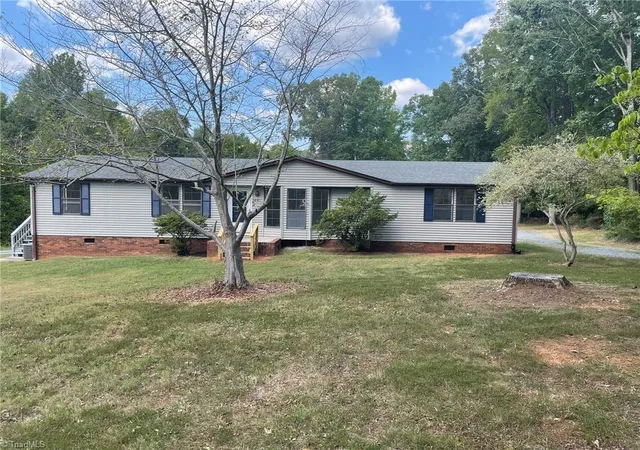 Photo 2 of Sale Pending at 1041 Brooks Rd, Reidsville, NC 27320 | MLS# 1234247 | Listing updated on 2026-09-18