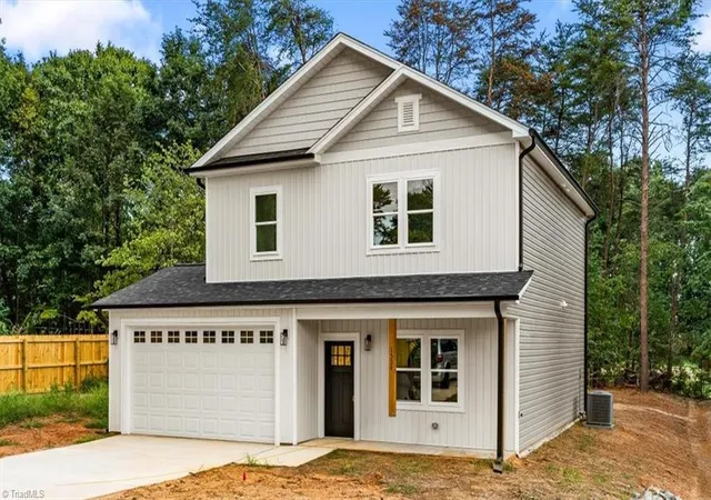 Photo 2 of Single family home for sale at 1534 Ethel Dr, Winston Salem, NC 27127 | MLS# 1235942 | Listing updated on 2026-10-05