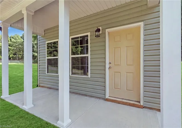 Photo 3 of Single family home for sale at 383 Baney Dr, Lexington, NC 27292 | MLS# 1235276 | Listing updated on 2026-09-11