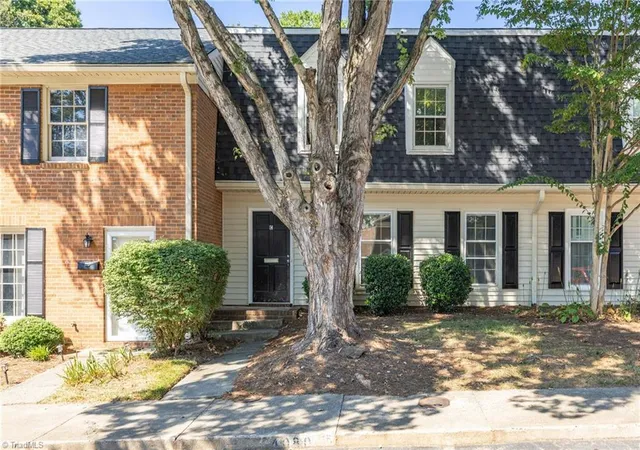 Photo 1 of Single family home for sale at 4080 Huntingreen Ln #C, Winston Salem, NC 27106 | MLS# 1237753 | Listing updated on 2026-10-21