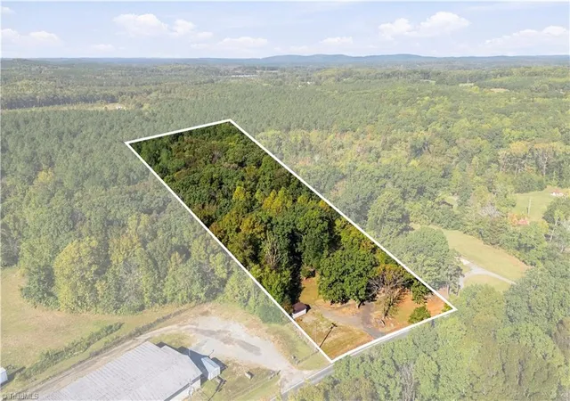 Photo 2 of Single family home for sale at 22578 S Nc Hwy 109, Denton, NC 27239 | MLS# 1239780 | Listing updated on 2026-10-21