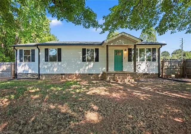 Photo 2 of Single family home for sale at 118 Shady Grv Rd, Eden, NC 27288 | MLS# 1234709 | Listing updated on 2026-09-05