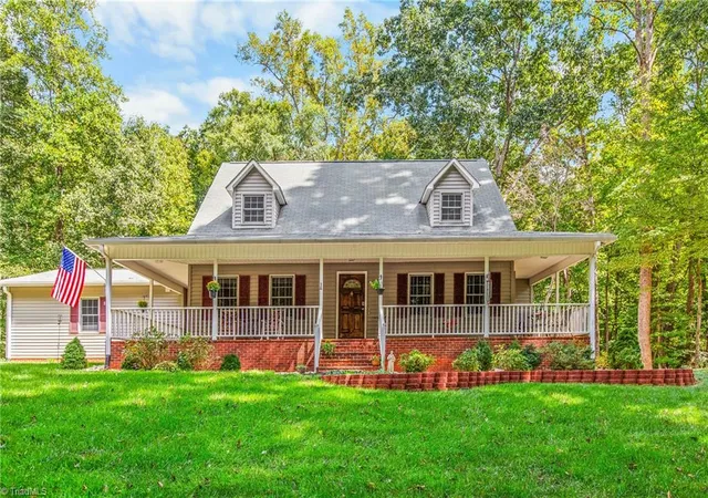 Photo 1 of Single family home for sale at 1709 Beechwood Rd, Yadkinville, NC 27055 | MLS# 1235293 | Listing updated on 2026-10-03
