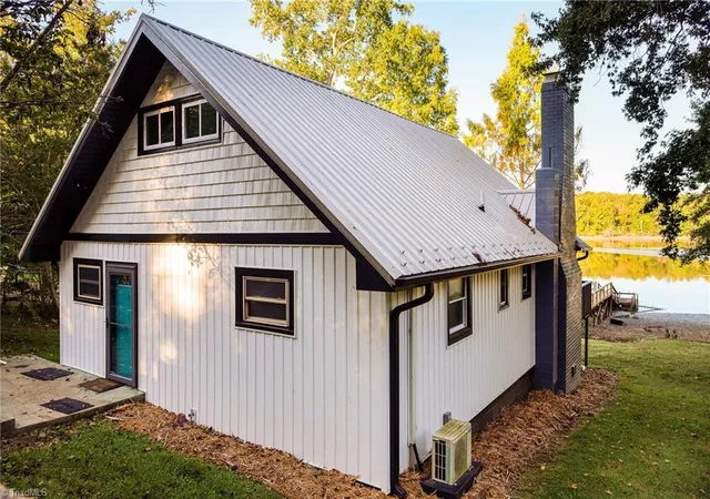 Photo 2 of Single family home for sale at 177 Lake Dr 2, Lexington, NC 27292 | MLS# 1238659 | Listing updated on 2026-10-18