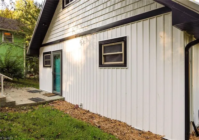 Photo 3 of Single family home for sale at 177 Lake Dr 2, Lexington, NC 27292 | MLS# 1238659 | Listing updated on 2026-10-18