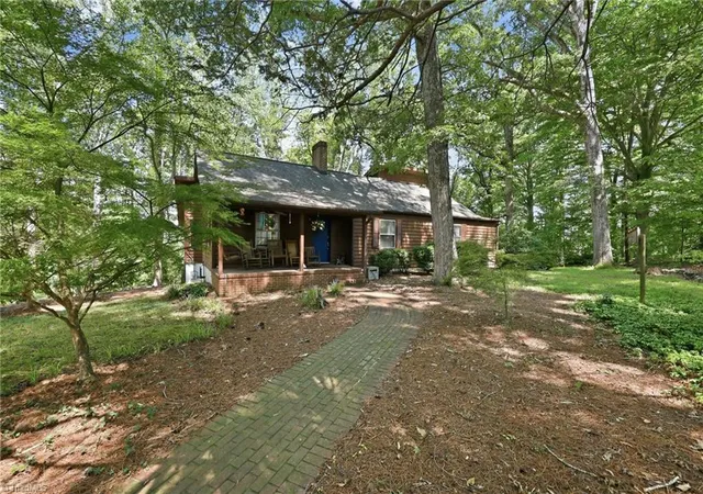 Photo 1 of Single family home for sale at 5275 Reynolda Rd, Winston Salem, NC 27106 | MLS# 1234082 | Listing updated on 2026-10-15