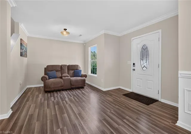 Photo 4 of Single family home for sale at 4719 Sedgelane Dr, Greensboro, NC 27407 | MLS# 1234971 | Listing updated on 2026-09-10