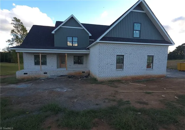Photo 1 of Single family home for sale at 7605 Dovefield Dr, Stokesdale, NC 27357 | MLS# 1237082 | Listing updated on 2026-10-05