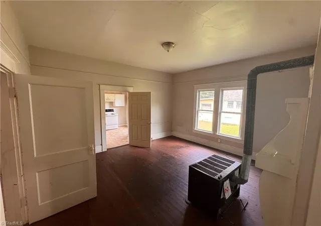 Photo 3 of Single family home for sale at 1118 Campbell St, High Point, NC 27262 | MLS# 1233366 | Listing updated on 2026-09-10
