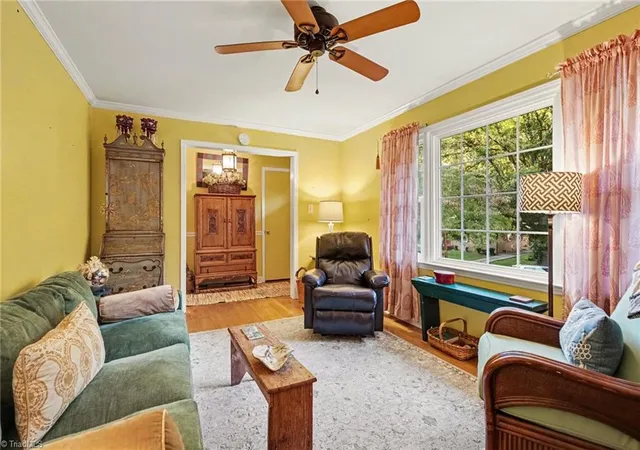 Photo 4 of Single family home for sale at 2336 Kaywood Ln, Winston Salem, NC 27103 | MLS# 1239174 | Listing updated on 2026-10-19