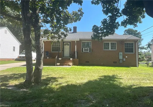 Photo 1 of Sale Pending at 1107 Avalon Rd, Greensboro, NC 27401 | MLS# 1234311 | Listing updated on 2026-09-05