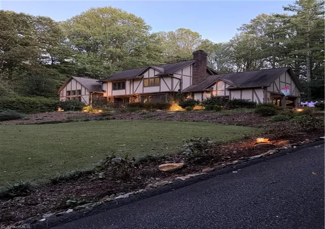 Single family home for sale at 206 Ivy Ln, Wilkesboro, NC 28697 | MLS# 1239180