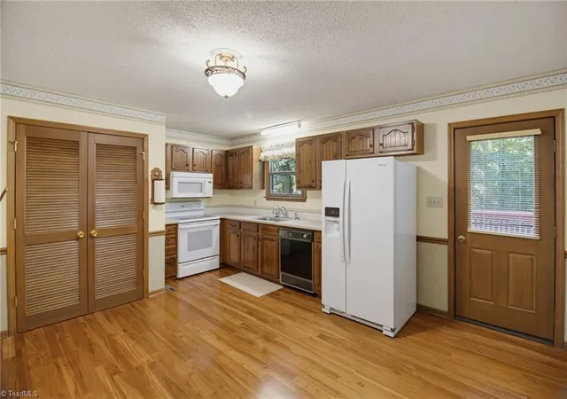 Photo 3 of Sale Pending at 5720 Birchdale Dr, Winston Salem, NC 27106 | MLS# 1235573 | Listing updated on 2026-09-24