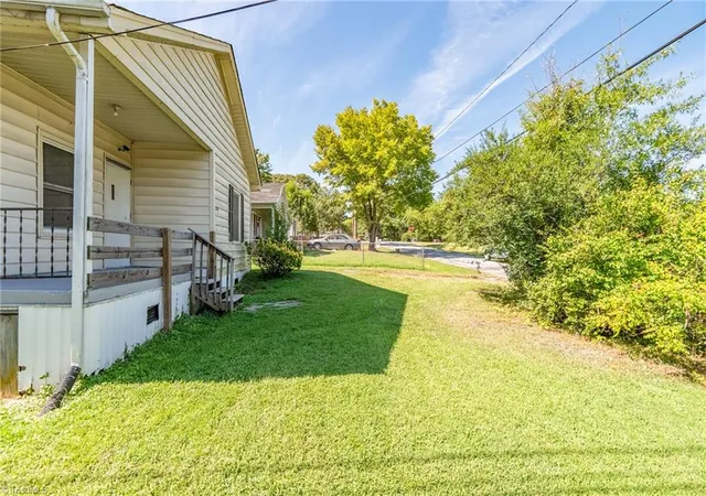 Photo 2 of Single family home for sale at 1307 Stonewall Ave, Burlington, NC 27217 | MLS# 1235216 | Listing updated on 2026-09-11