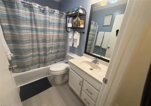 Listing Photo 2 - Condo for sale in building located at 6 Gdn St, Thomasville, NC 27360