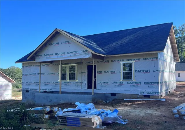 Photo 3 of Single family home for sale at 378 Ave J, Lexington, NC 27292 | MLS# 1240105 | Listing updated on 2026-10-27
