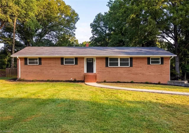 Photo 2 of Sale Pending at 18 Colonial Dr, Lexington, NC 27292 | MLS# 1236877 | Listing updated on 2026-10-29