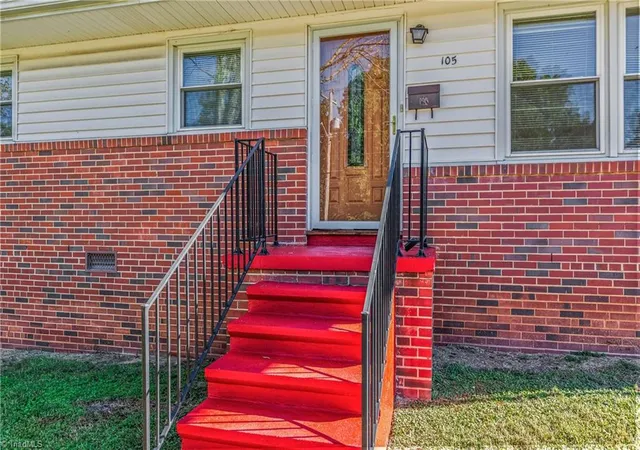 Photo 3 of Sale Pending at 105 Cassell St, Winston Salem, NC 27127 | MLS# 1237091 | Listing updated on 2026-10-22